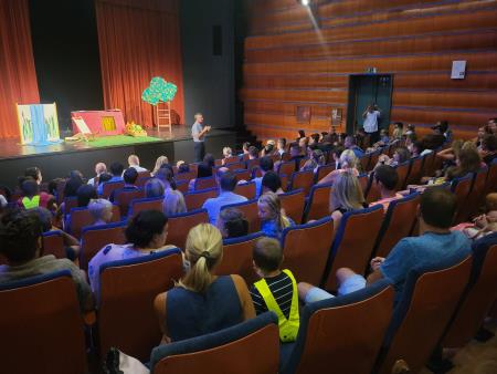 Osnovna šola Miroslava Vilharja _ prvošolci (2)